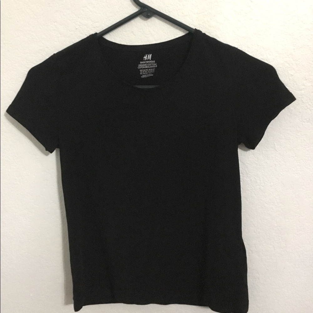 Black Tee